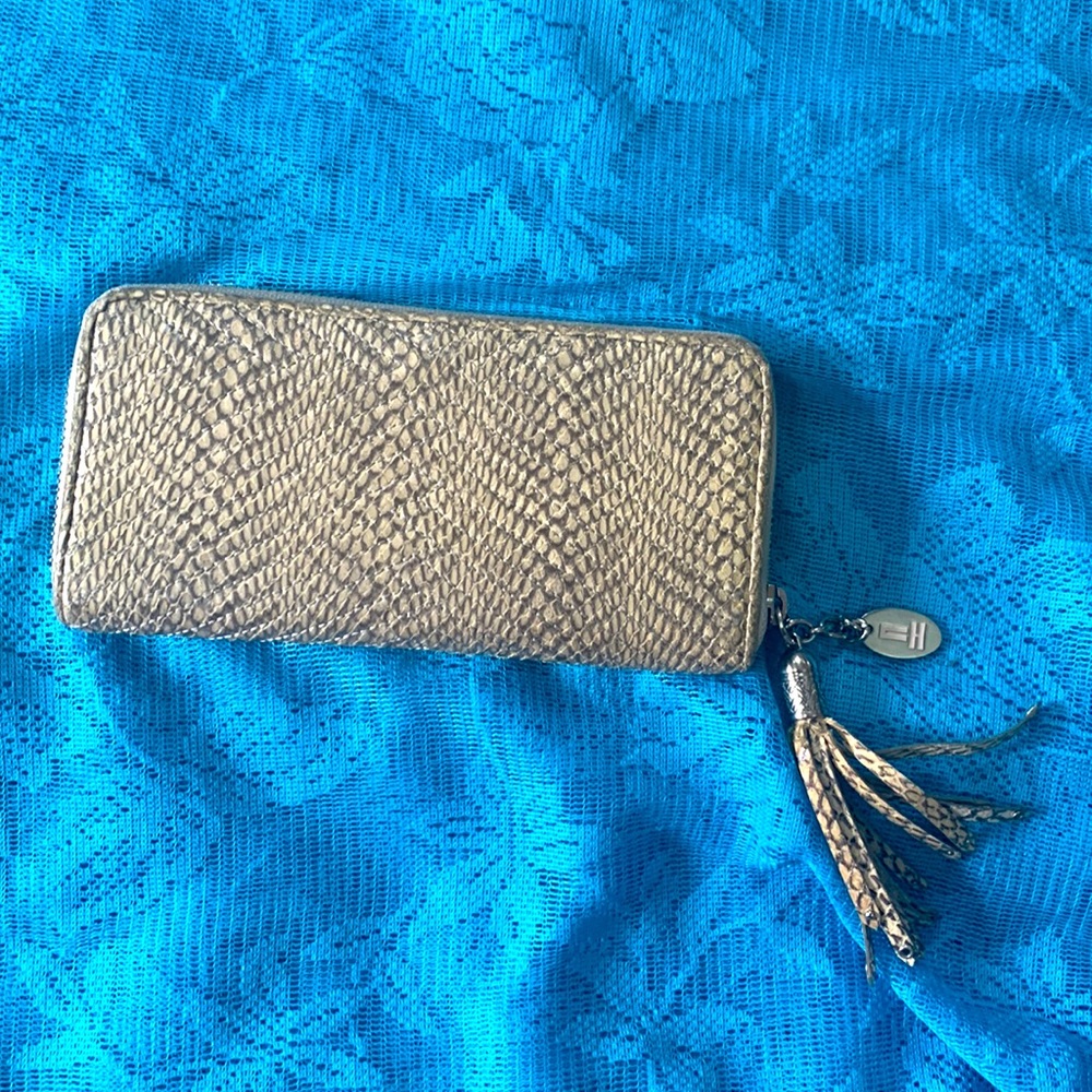 Cole Haan wallet - zippered